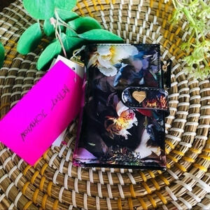 Betsey Johnson Floral Wallet Dark Romantic Rose Print Heart Clasp NWT